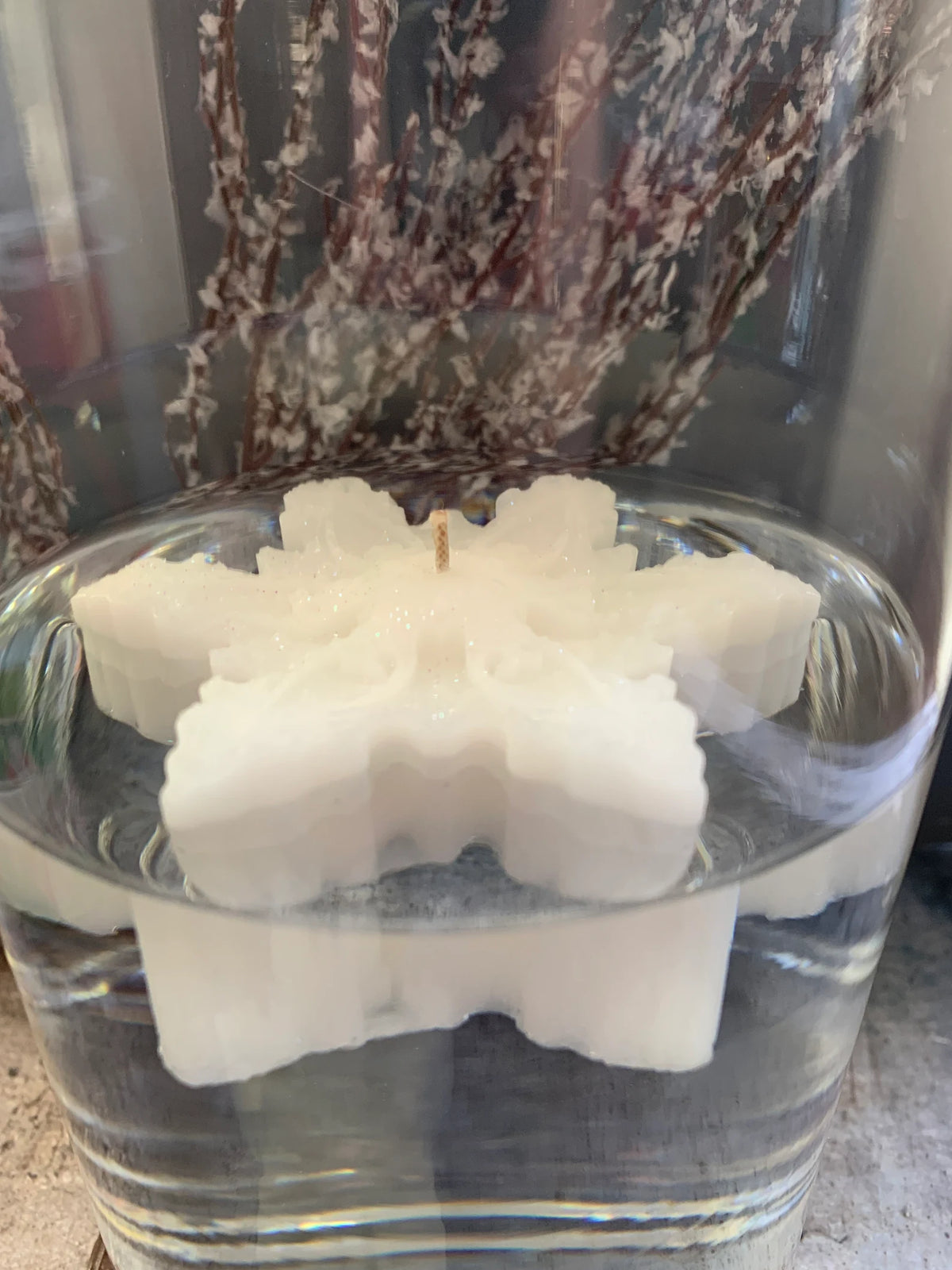 Elegant white floating snowflake candles 2 pack