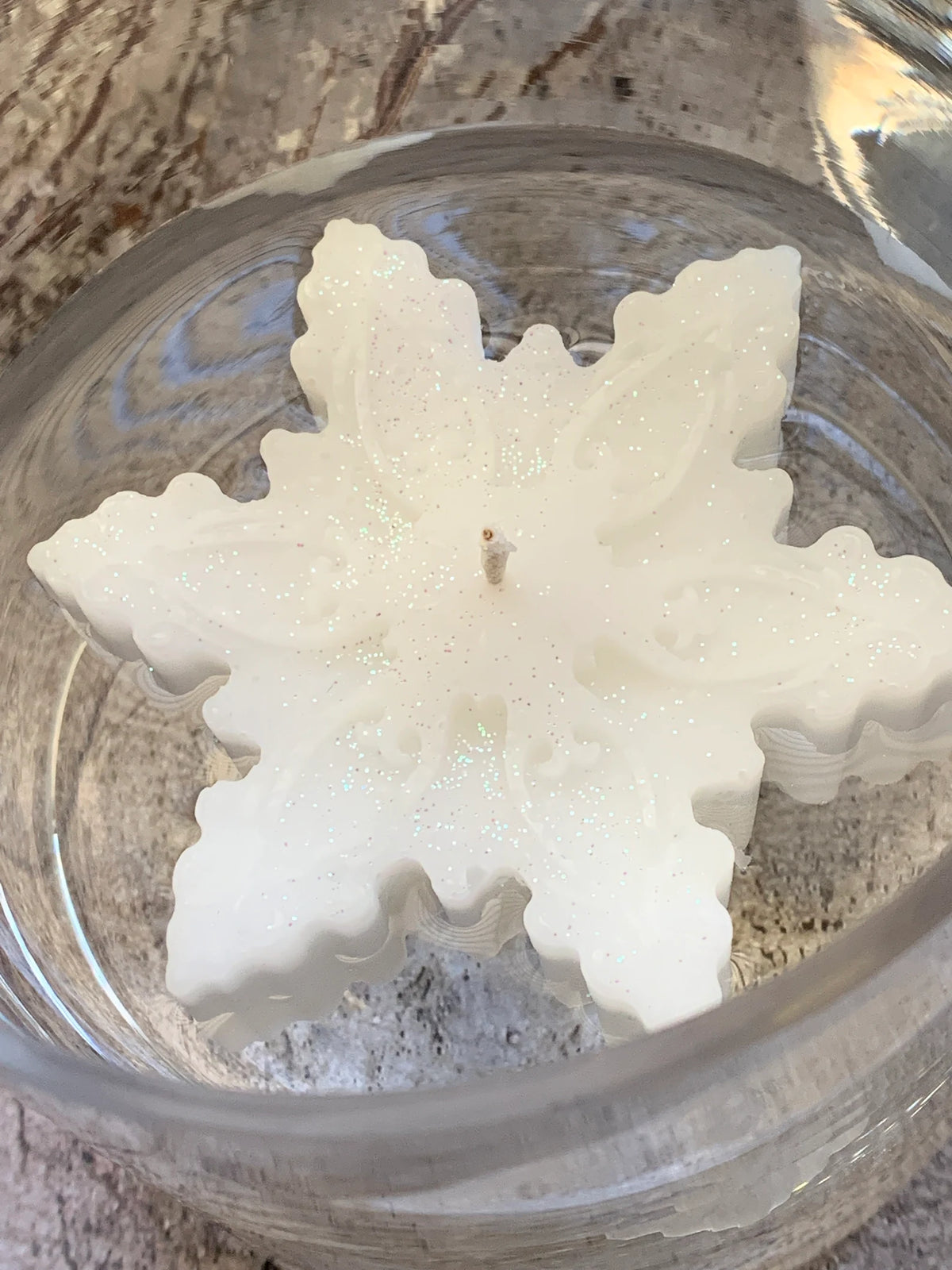 Elegant white floating snowflake candles 2 pack