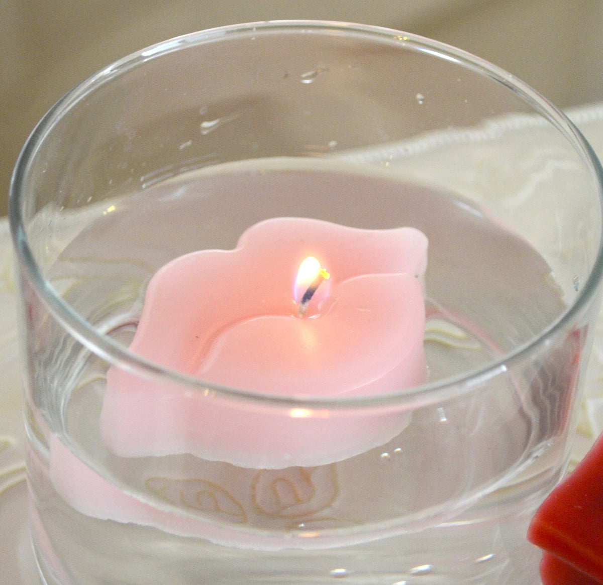 KISS FLOATING CANDLES