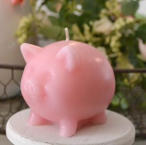 This little pig candle