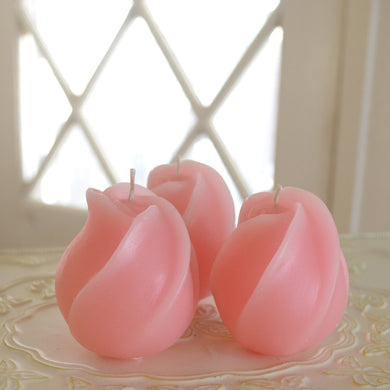 pink rose bud candle scented in black raspberry vanilla valentine day gift